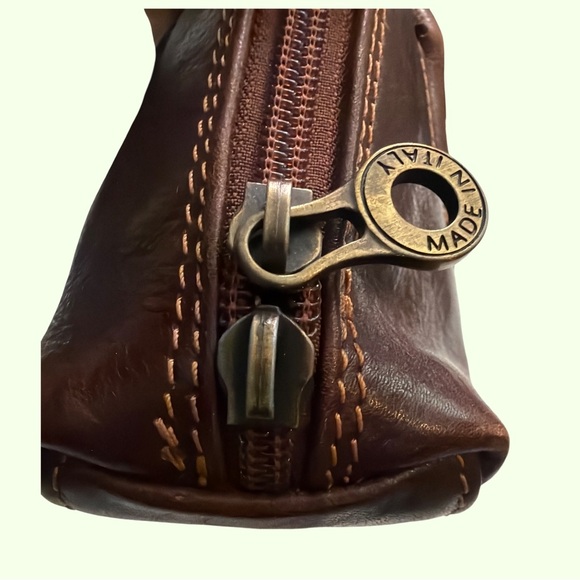 Italian Leather Vintage East West Shoulder Bag - Picture 10 of 10